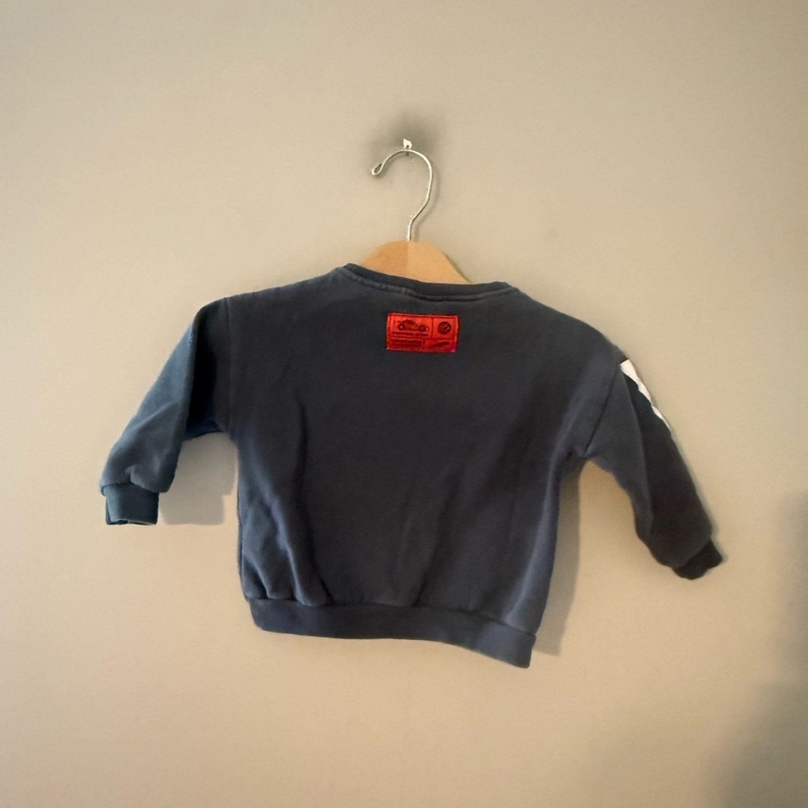 zara x disney cars sweatshirt 1.5Y