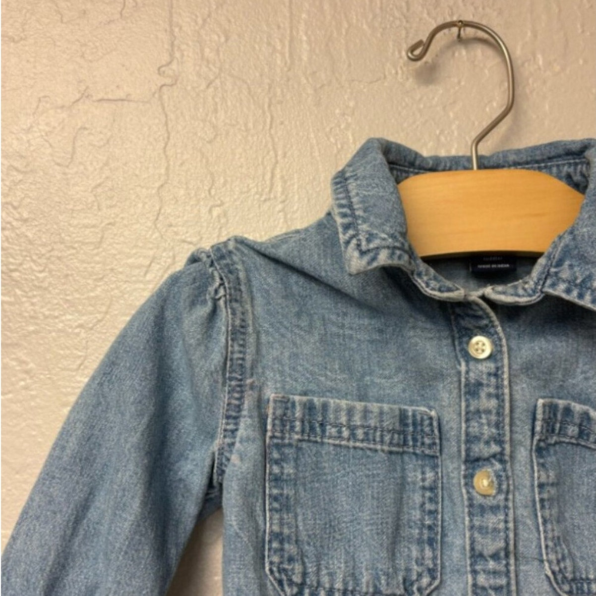 baby gap denim button-down top 12-18M