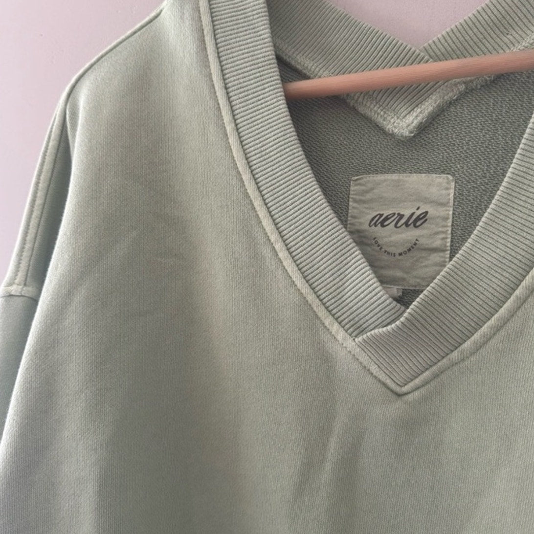 aerie green sweatshirt double v SMALL