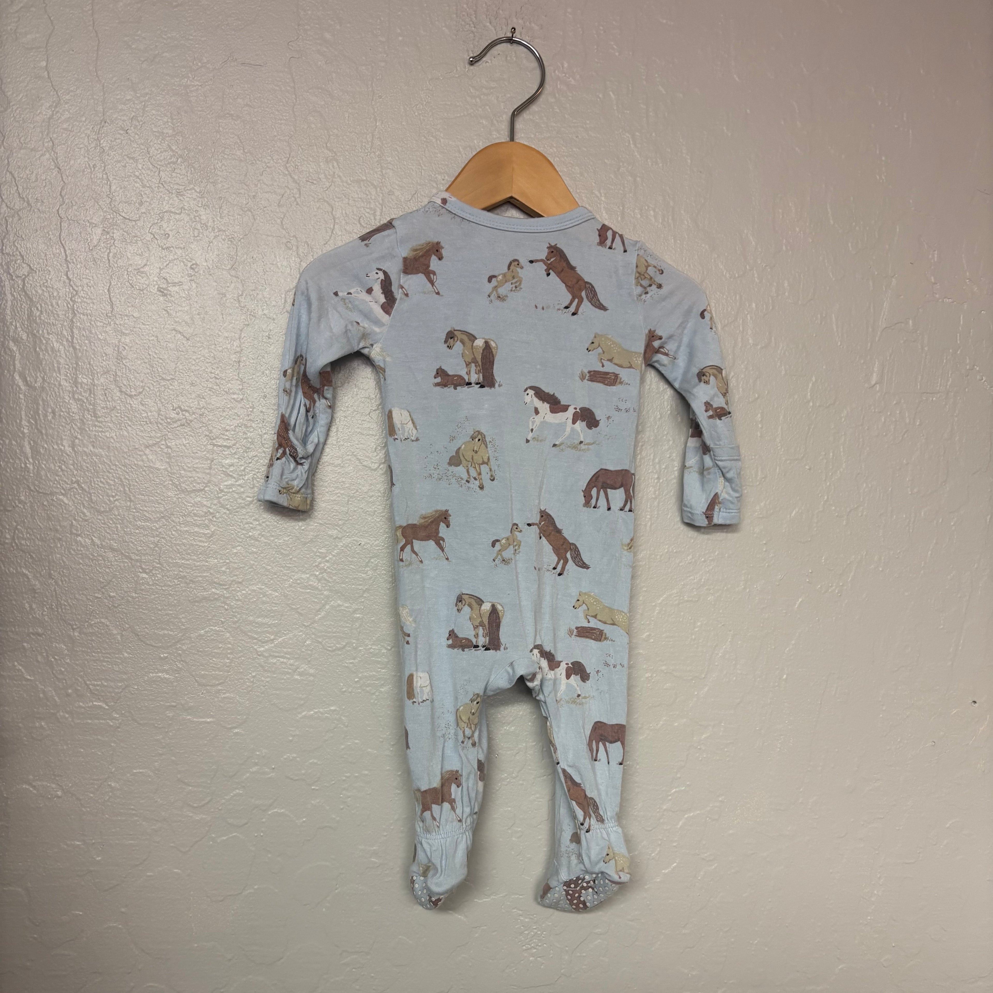 angel dear blue horse footie 0-3M