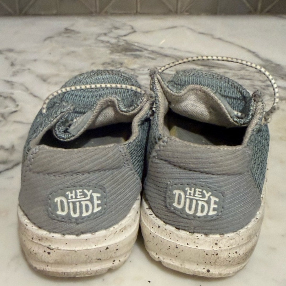 hey dude toddler slip ons 7c
