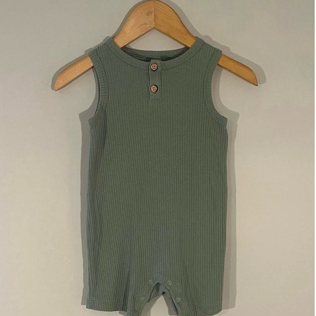 cat & jack ribbed green shortie romper 12-18M