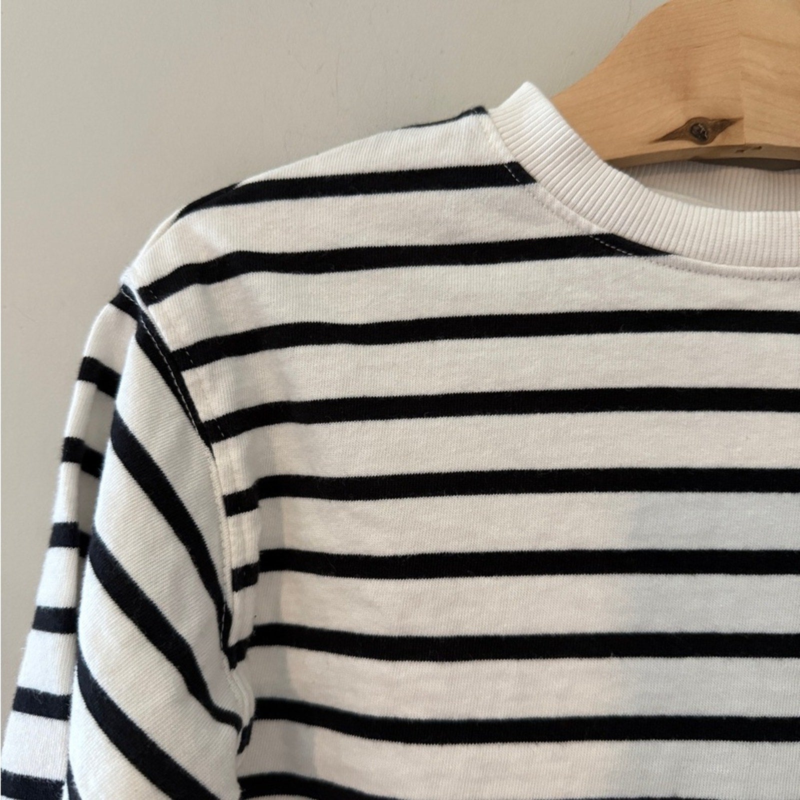 zara cream black stripe long-sleeve tee 6-7Y