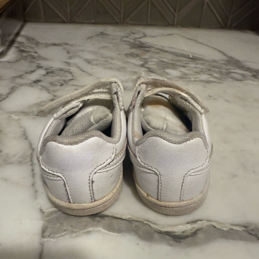 nike baby white sneakers 5c
