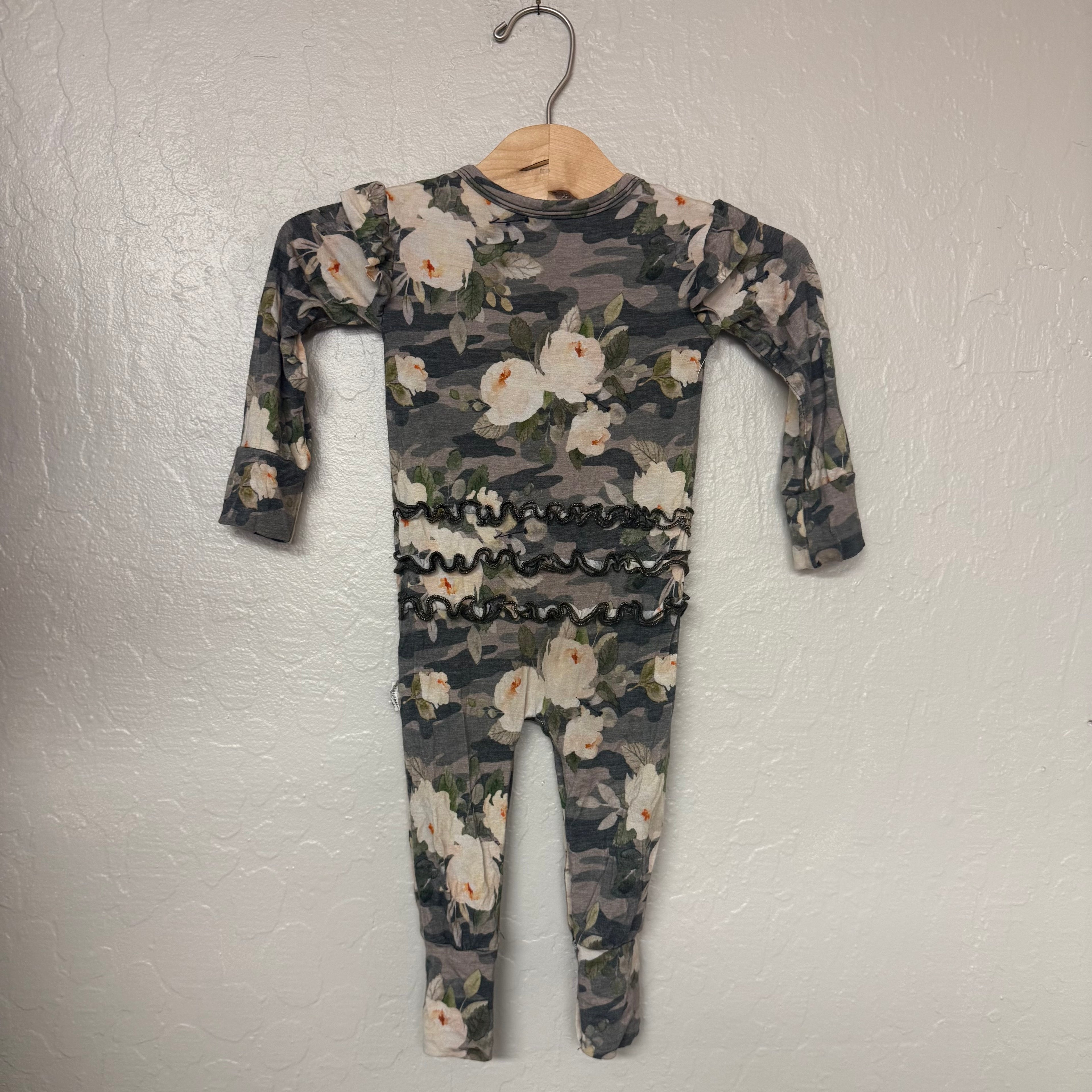 gigi & max floral bamboo romper 12-18M
