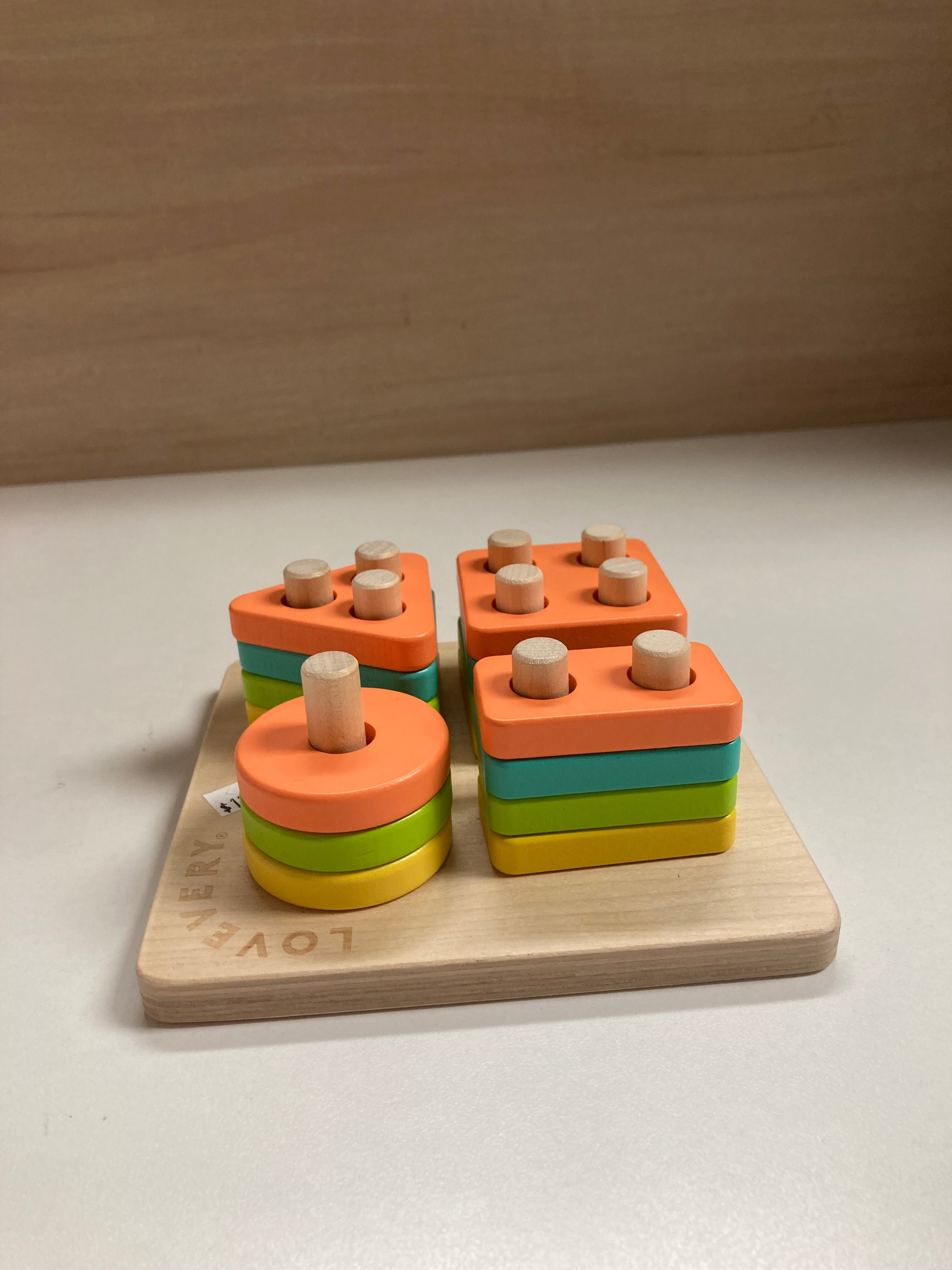 lovevery peg puzzle one size