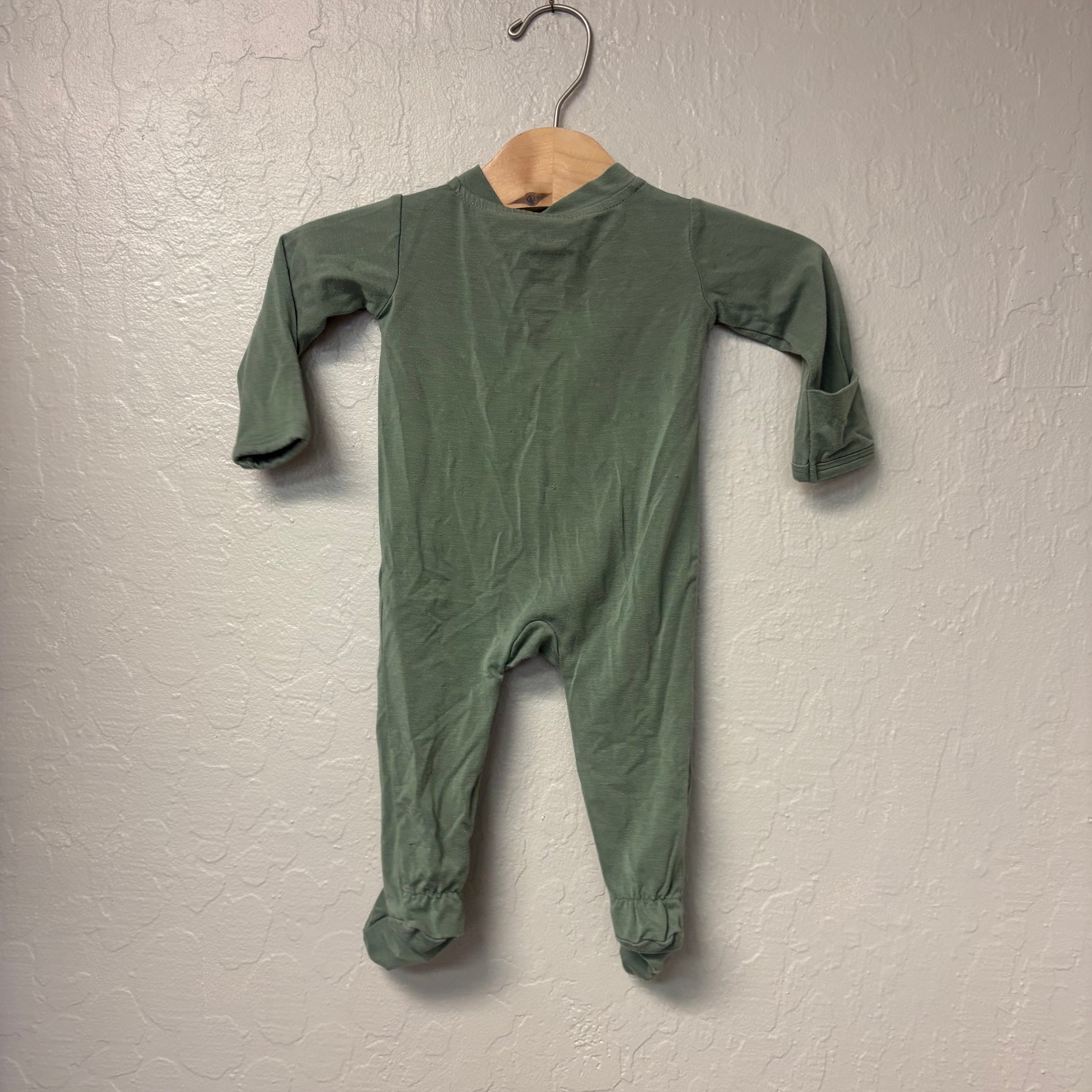 wildbird muted green footie 0-3M