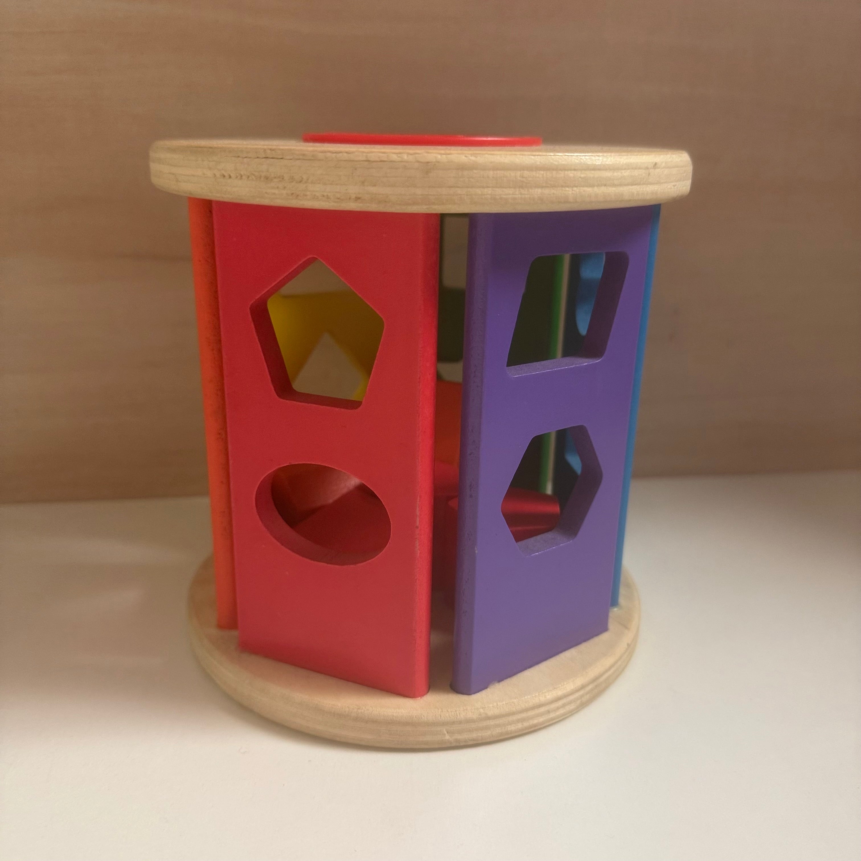 melissa & doug match and roll shape sorter