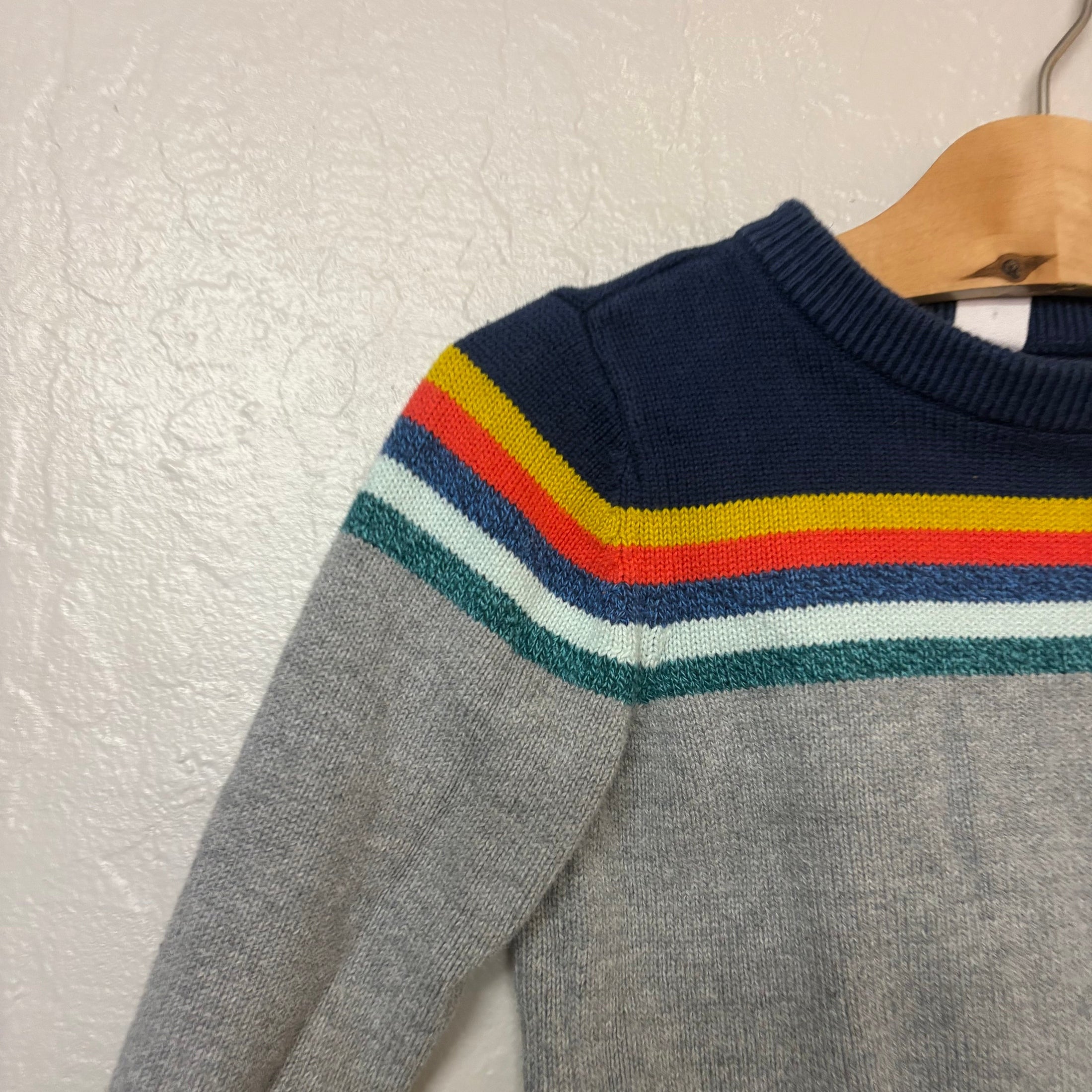 baby gap boys’ gray sweater with stripes 2Y