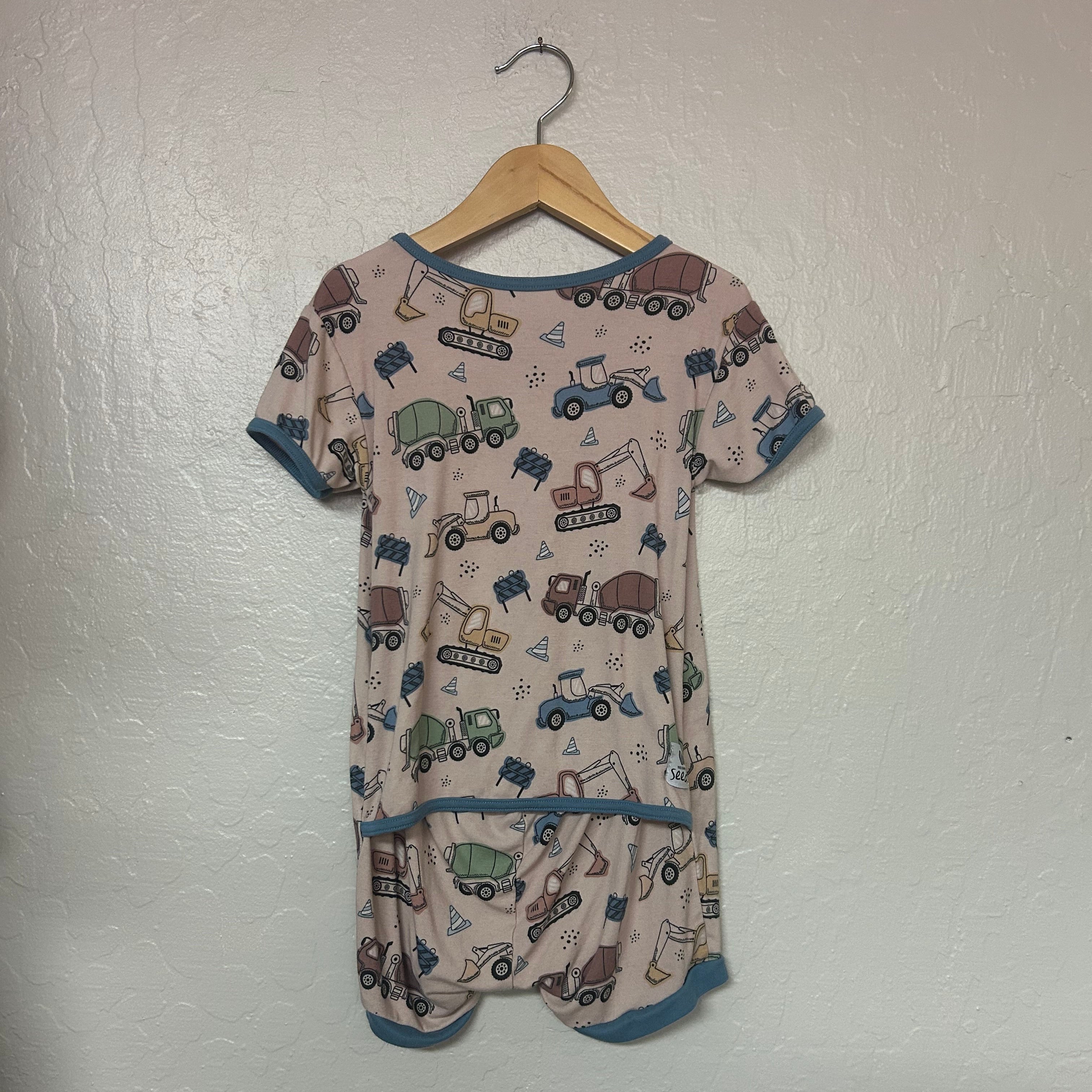 seed boys’ romper with trucks print 4-5T