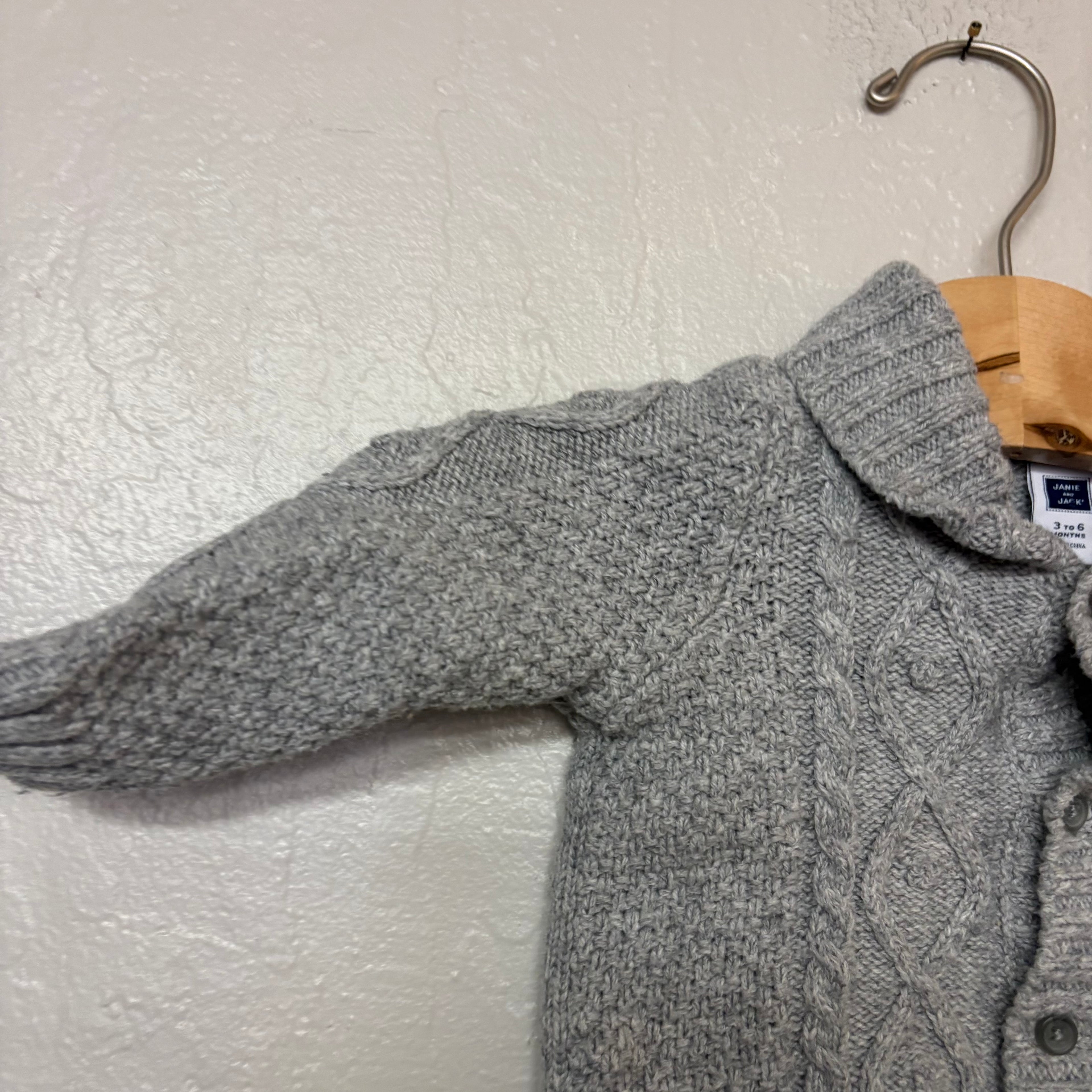 janie and jack boys’ gray sweater 3-6M