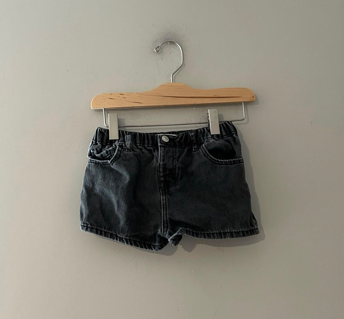 zara girls' washed black paperbag denim shorts 3-4Y