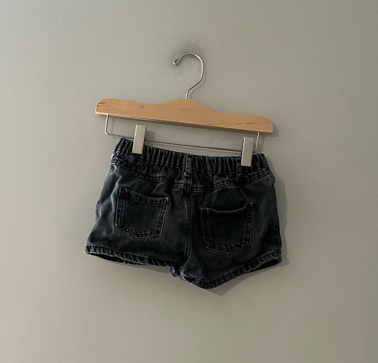zara girls' washed black paperbag denim shorts 3-4Y