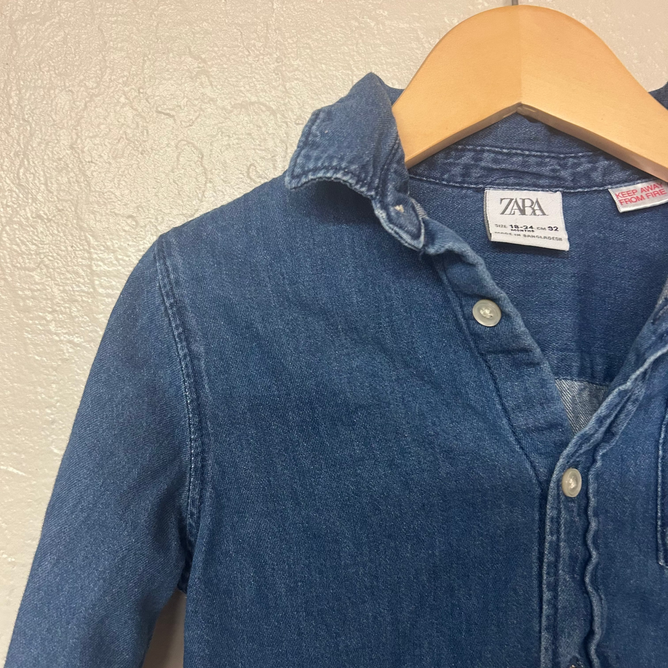 zara boys’ medium blue denim button down 18-24M