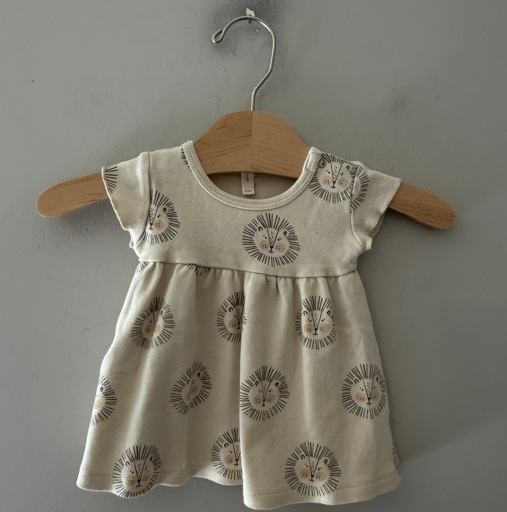 quincy mae cream lion dress 0-3M