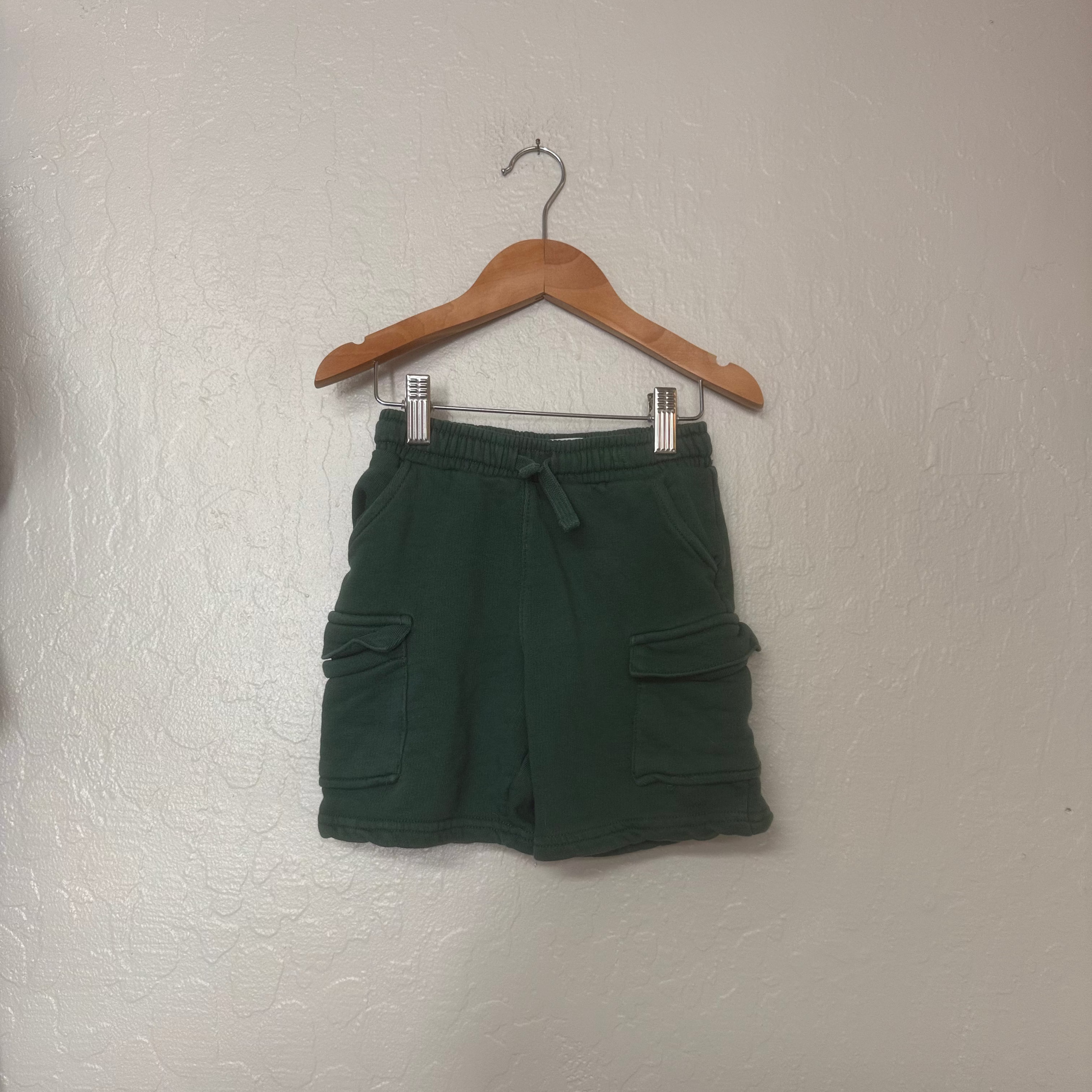zara boys' green cotton cargo shorts 4-5Y