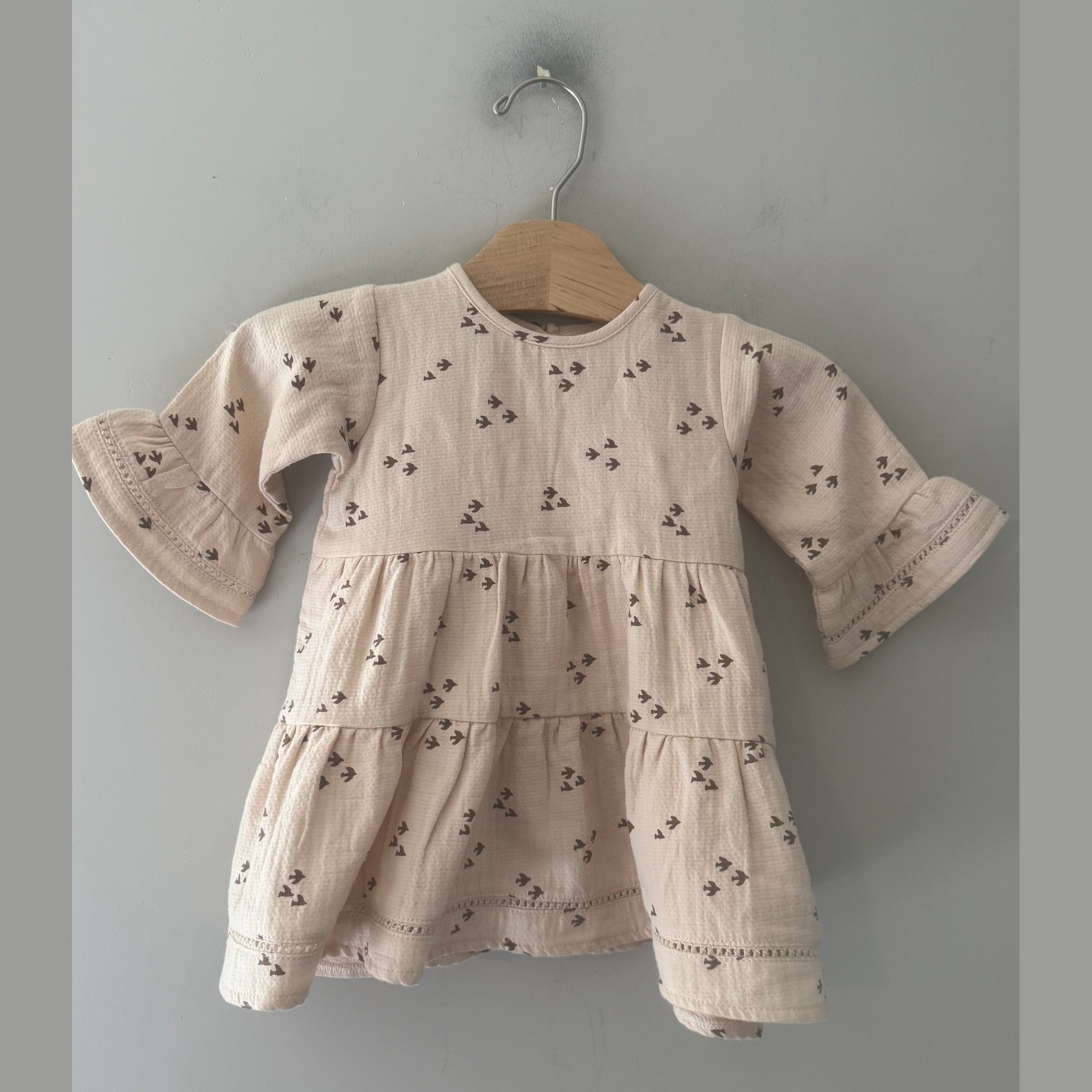 quincy mae bird dress 12-18M NWT