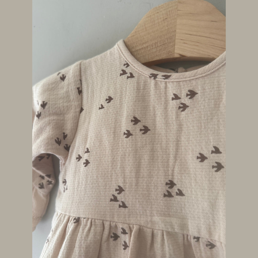 quincy mae bird dress 12-18M NWT