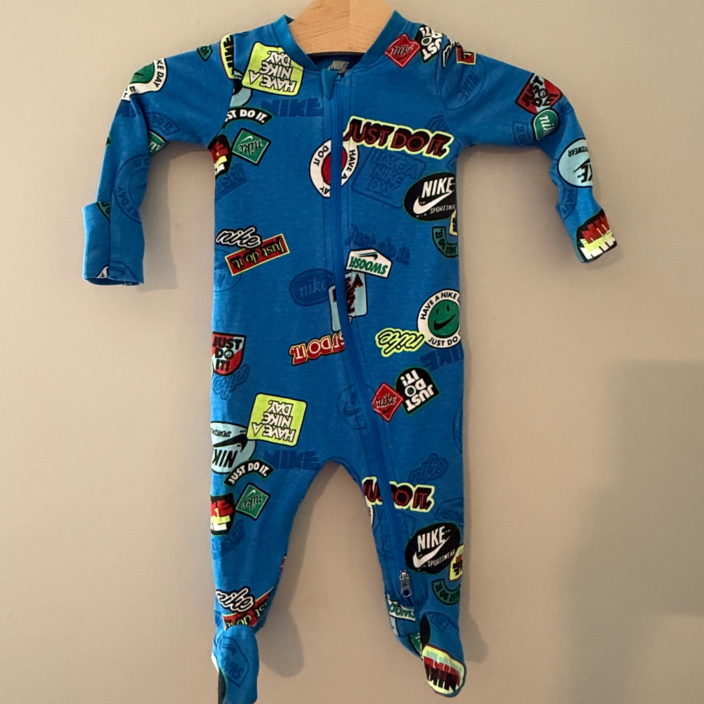 boys' blue nike footie 18M