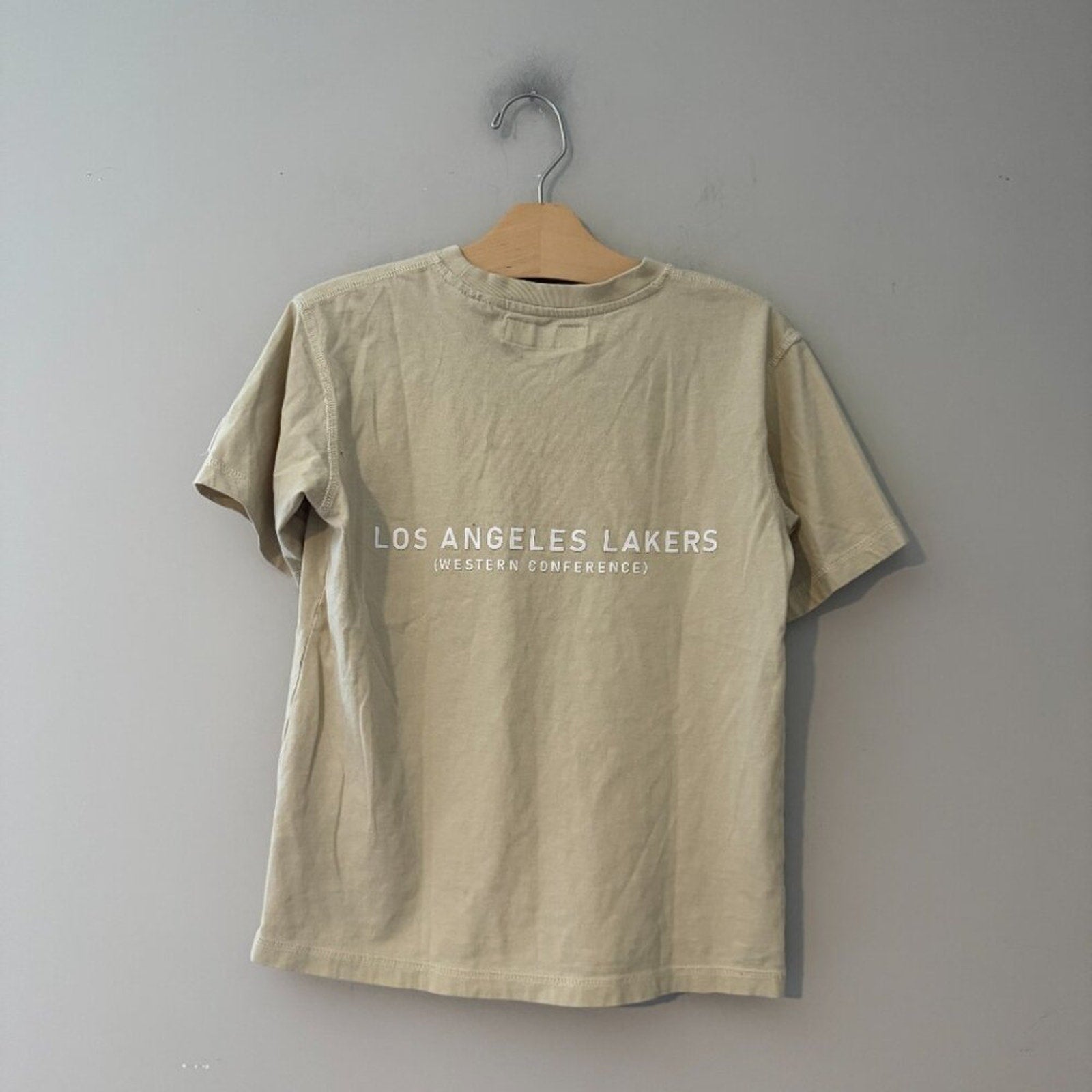 zara cream lakers t shirt 8-9Y