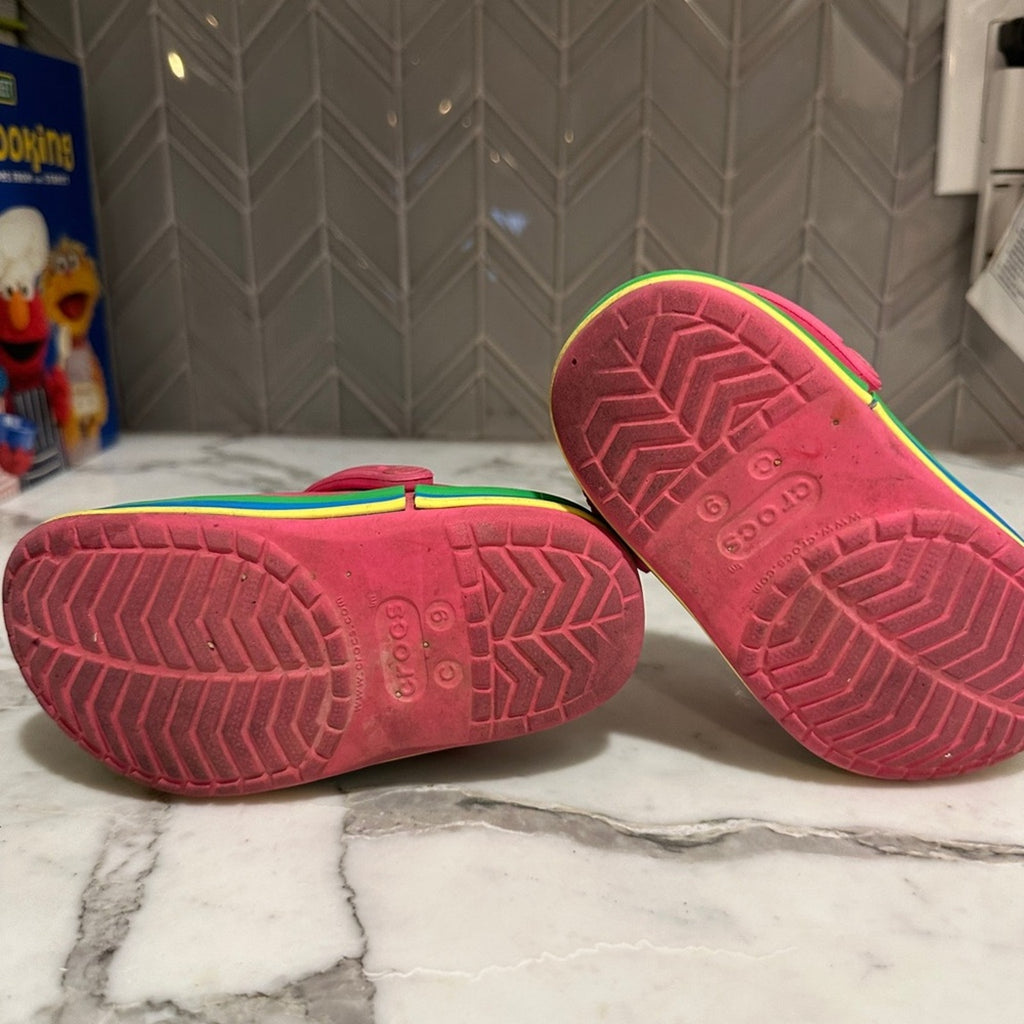 crocs girls' pink rainbow shoes 9c