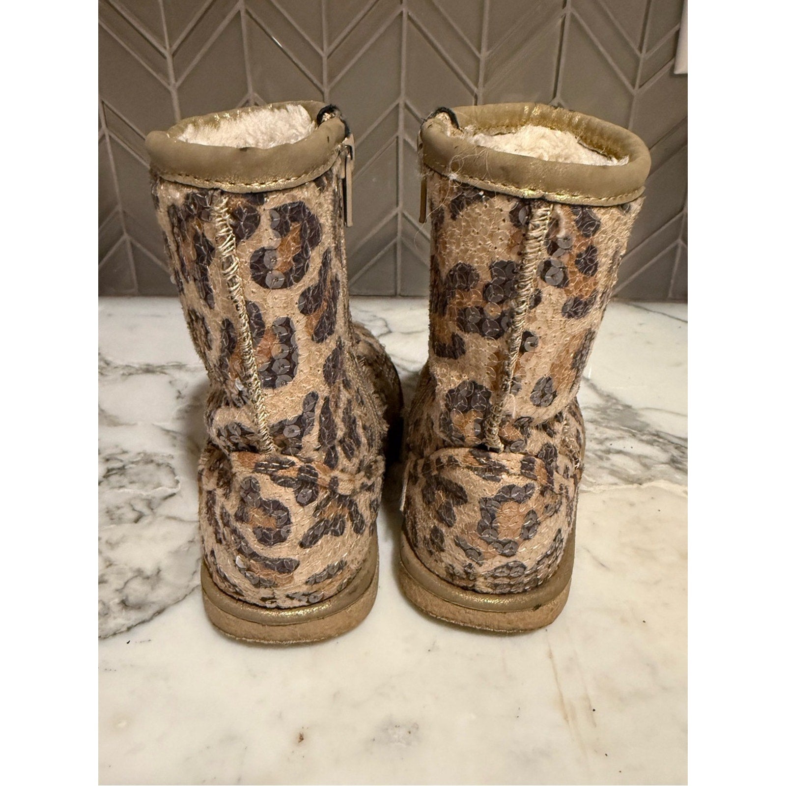 nordstrom rack girls' shearling boots 10c