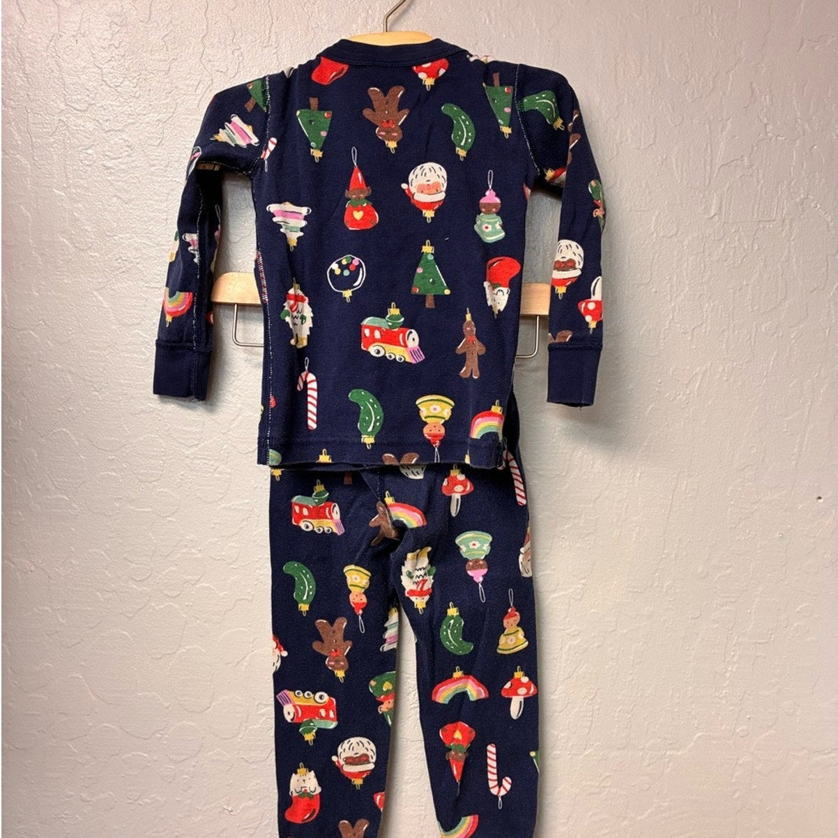 hanna gender neutral holiday ornament pajamas 3T