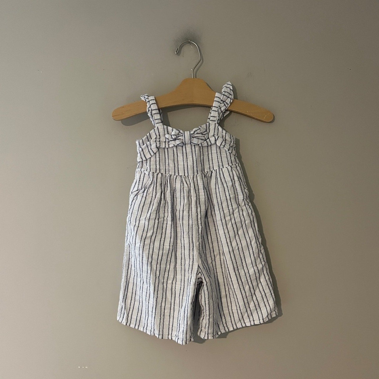 janie and jack white blue stripe romper 12-18M