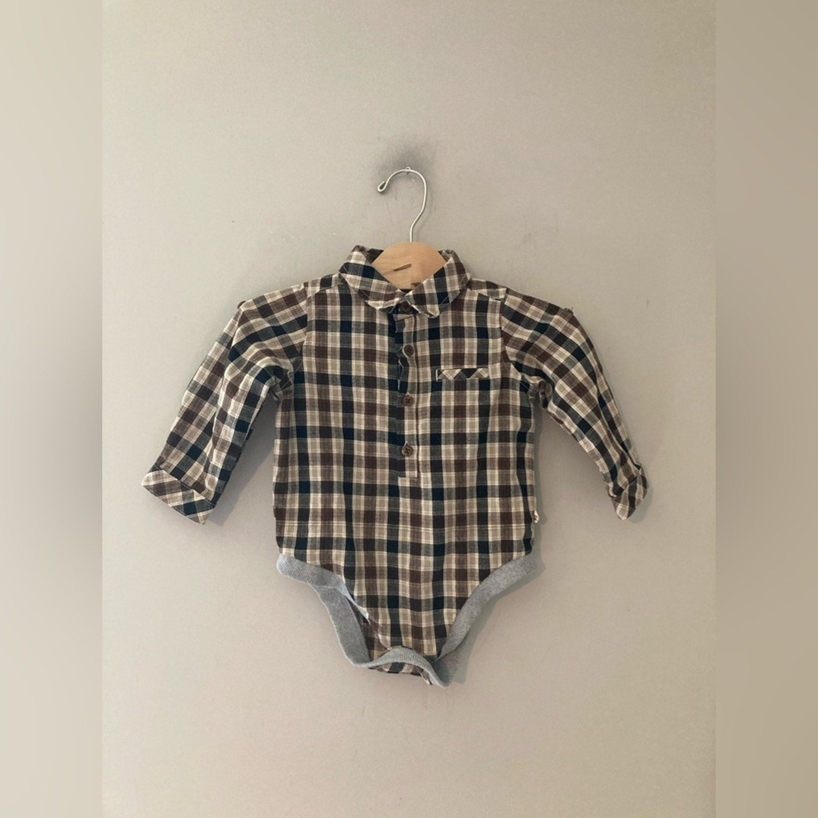 me & henry boys' brown plaid button-down bodysuit 12-18M