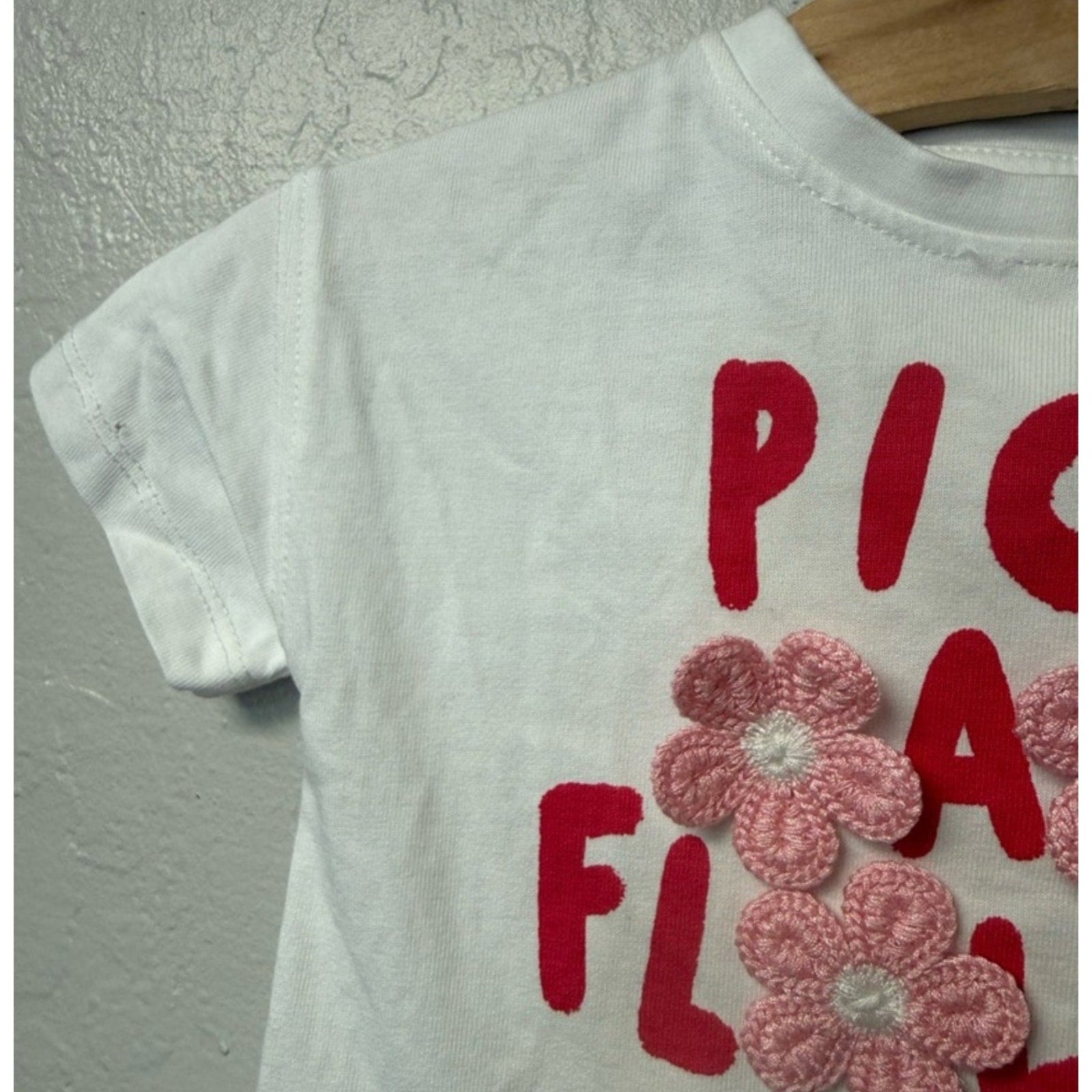 zara girls' white tee crochet flowers 2Y