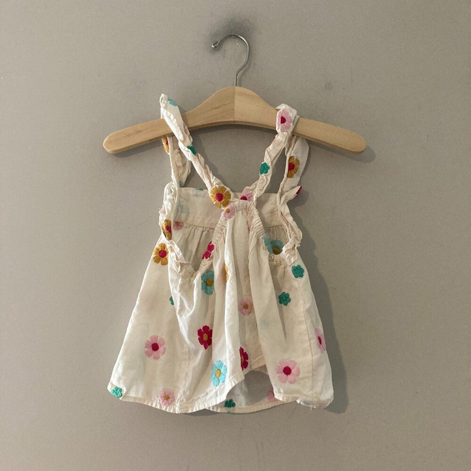 zara girls' cream polka dot tank 6Y