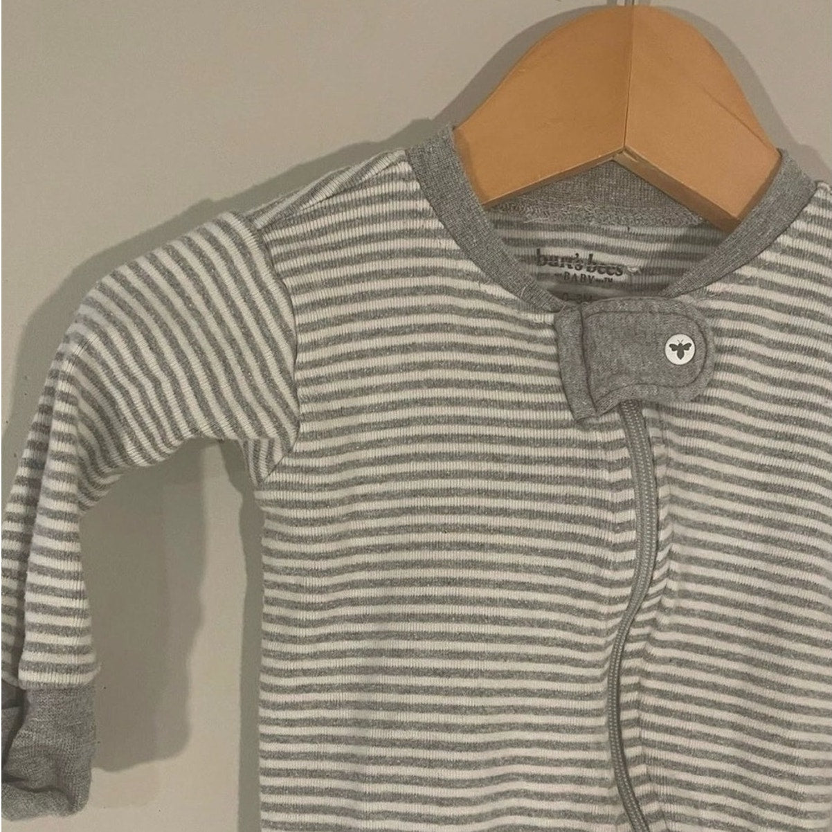 burt's bees baby gray stripe footie 0-3M