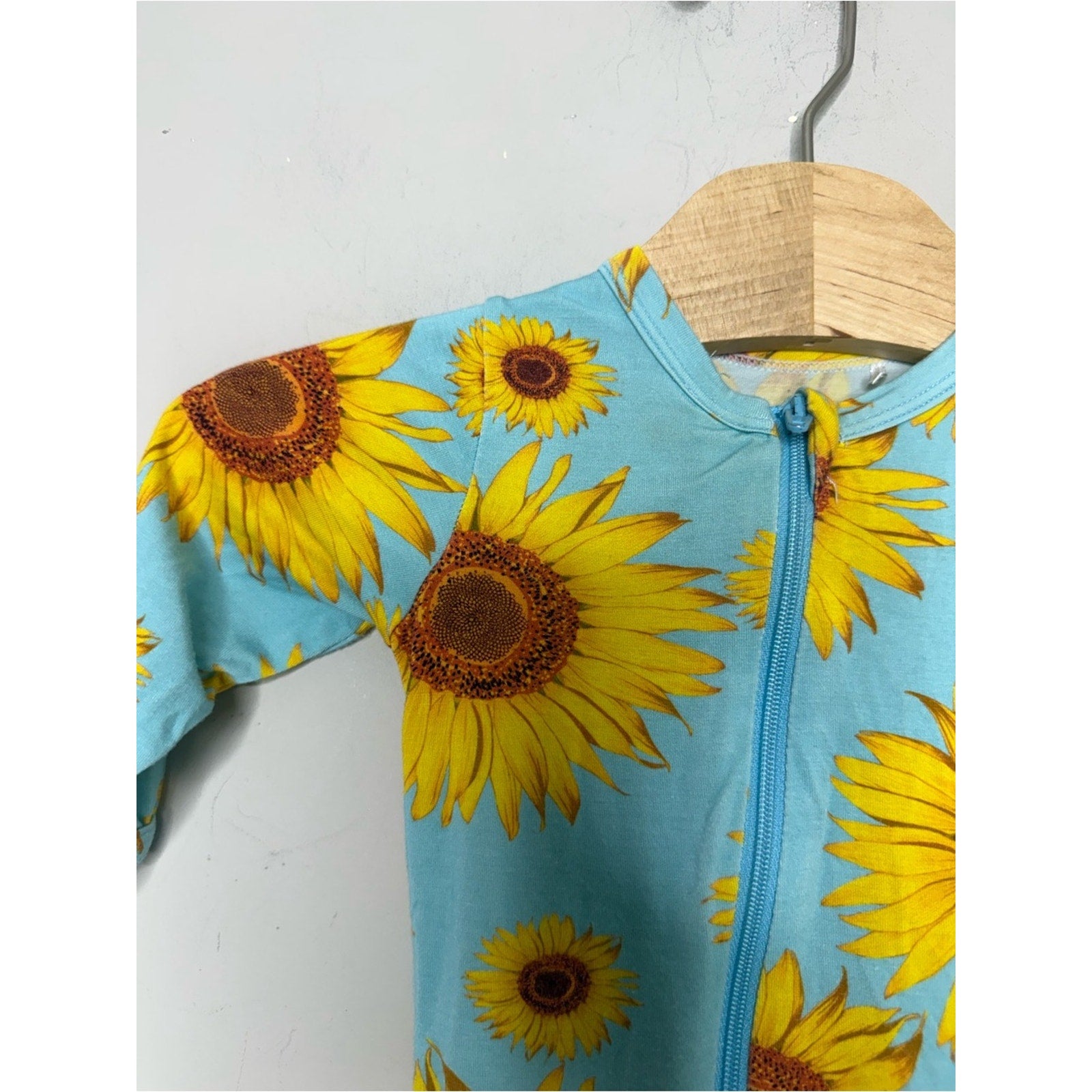 bestaroo sunflowers blue footie 3-6M