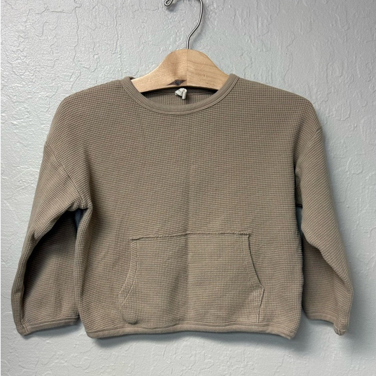 quicy mae boys' tan long-sleeve tee 4-5Y