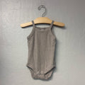 kate quinn neutral organic cotton singlet 6-12M