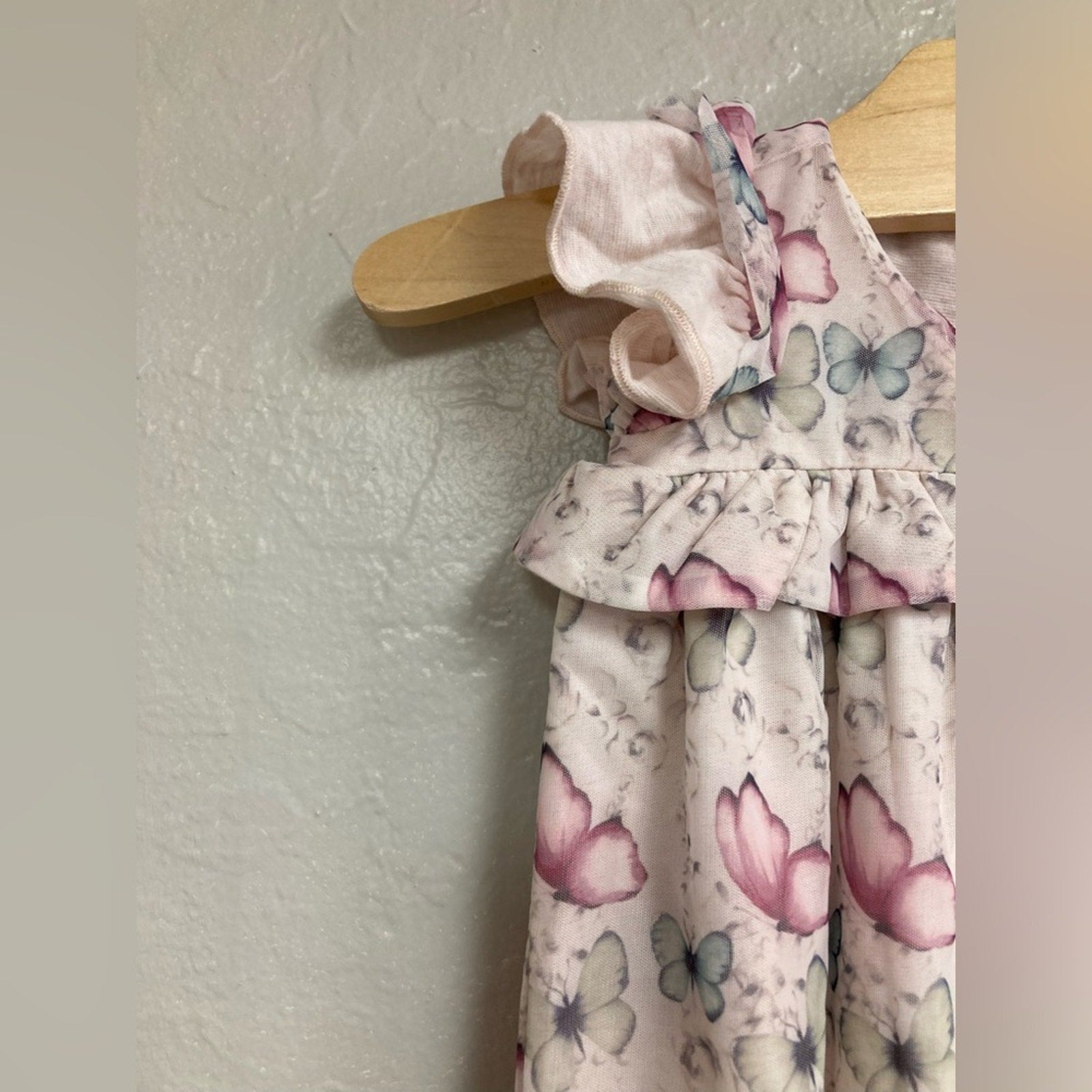 mabel‎ + honey floral newborn gown