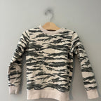 tiny tribe camo‎ sweatshirt 7Y