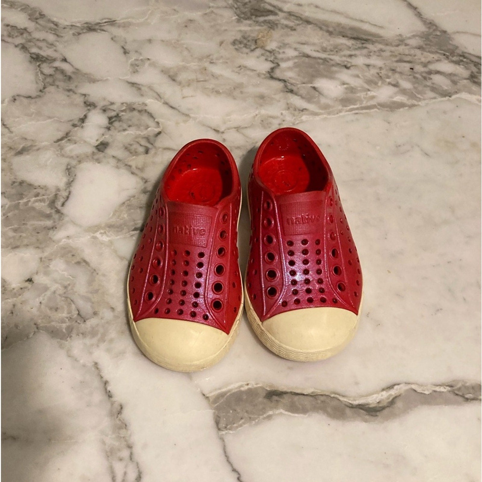 native red water shoes 5c