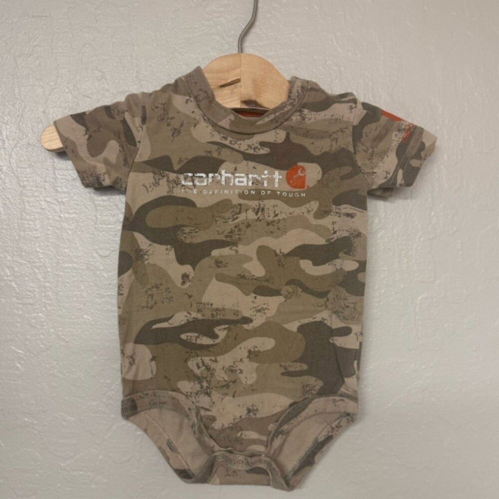 carhartt camo onesie 9M
