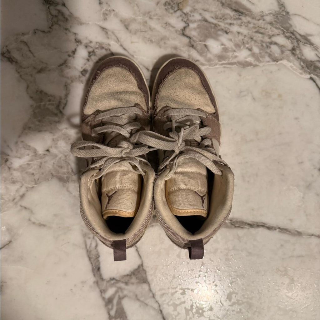 nike gender neutral purple air jordans 2 (big kids)