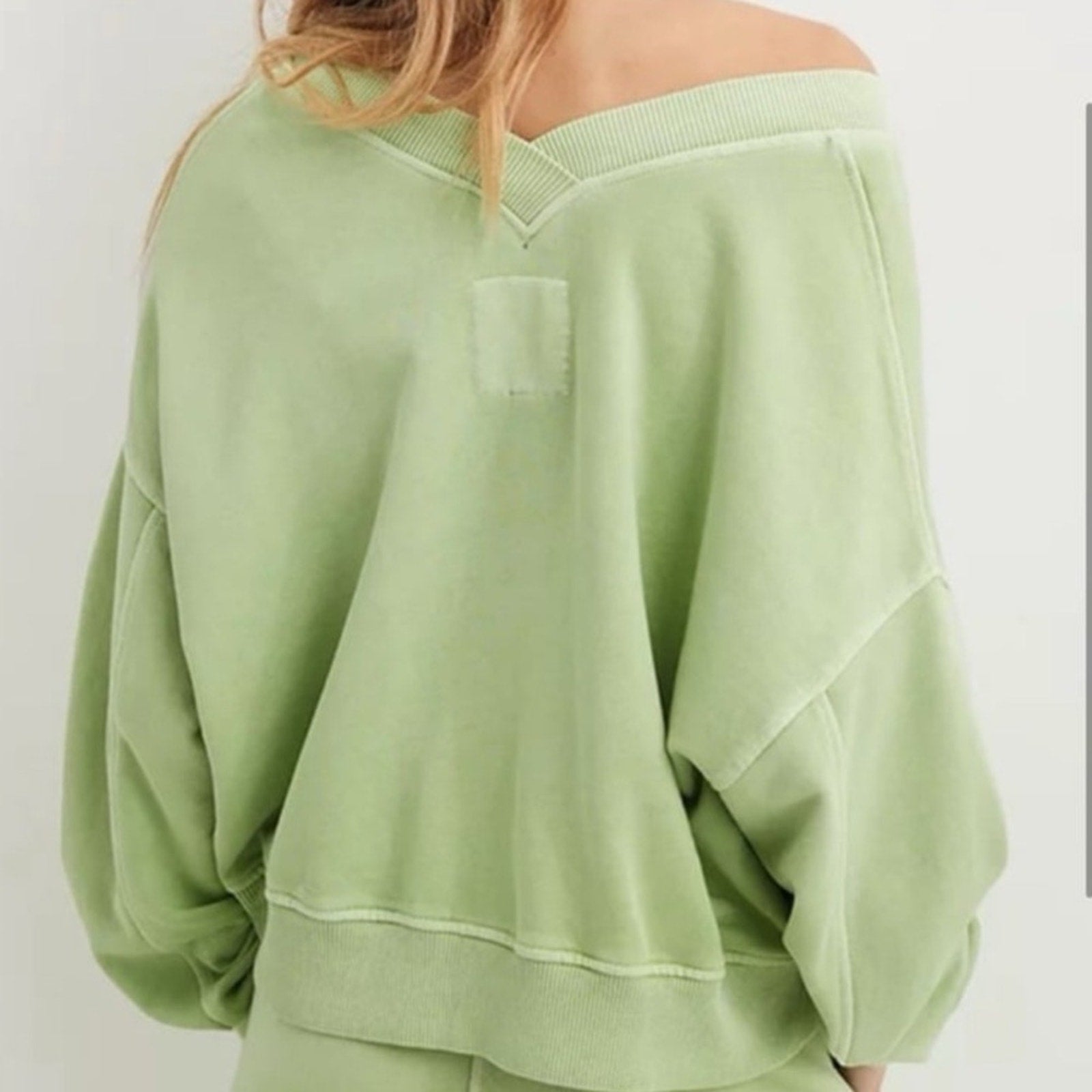 aerie green sweatshirt double v SMALL