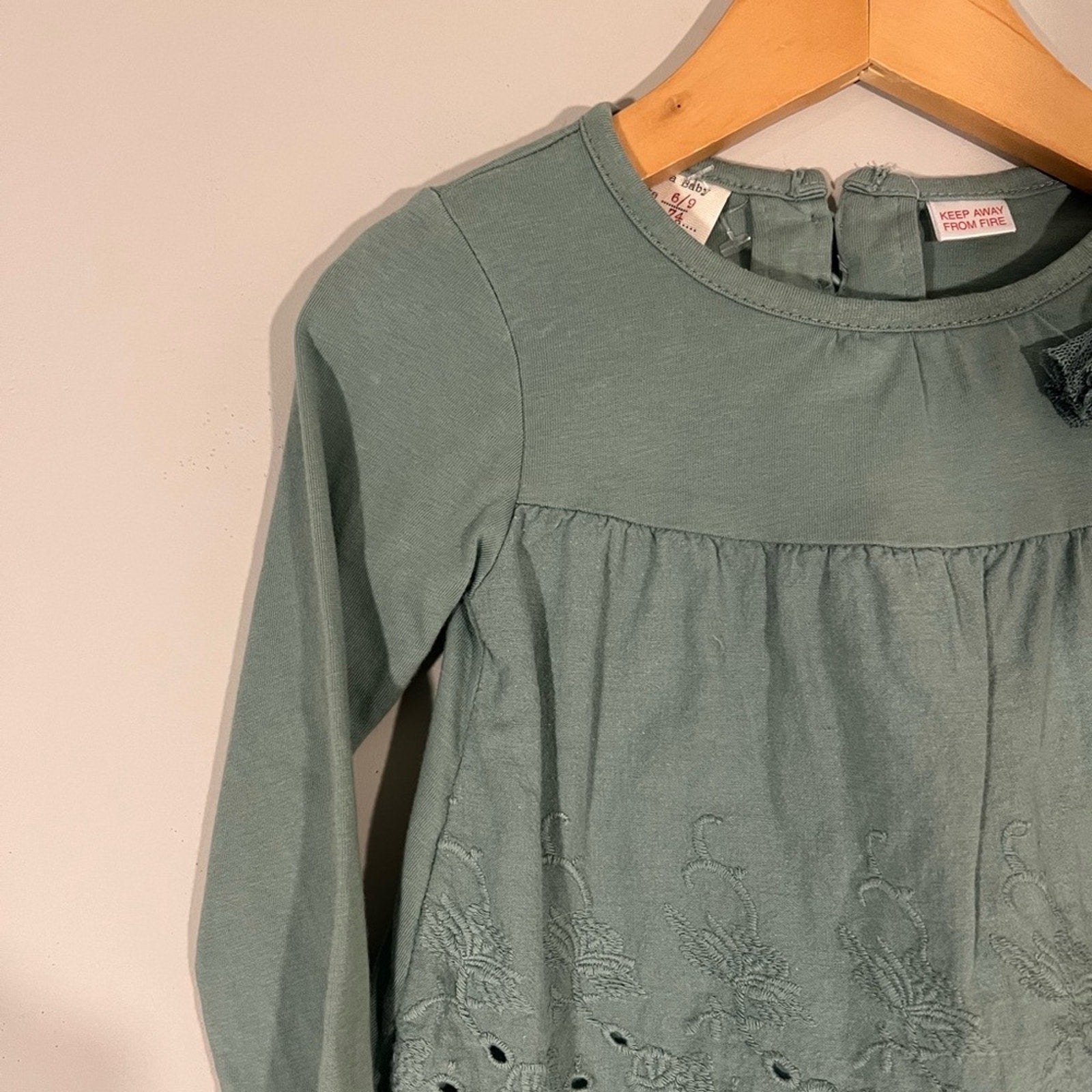 zara girls' green long-sleeve tee with bow 6-9M