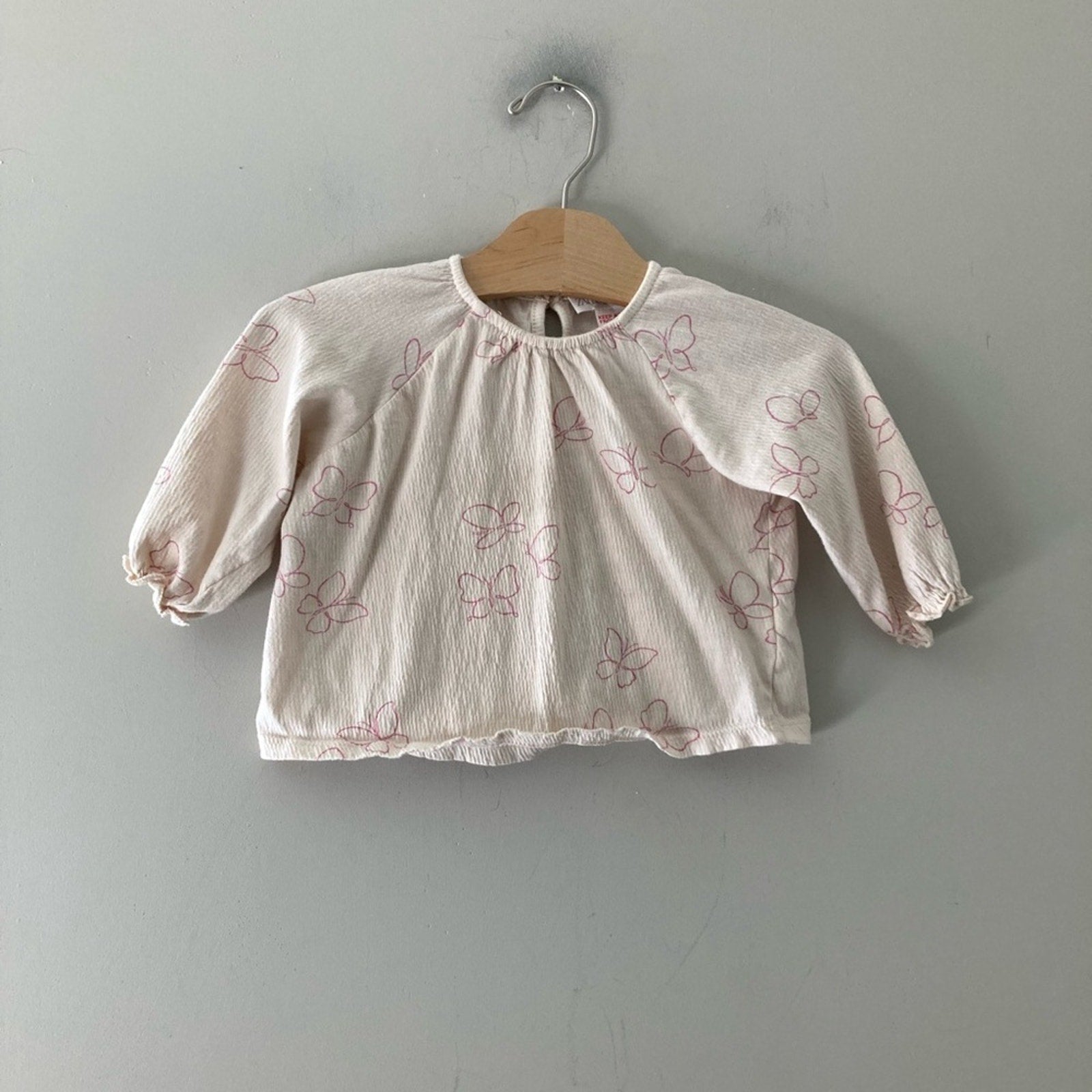 zara girls' cream butterfly blouse 9-12M