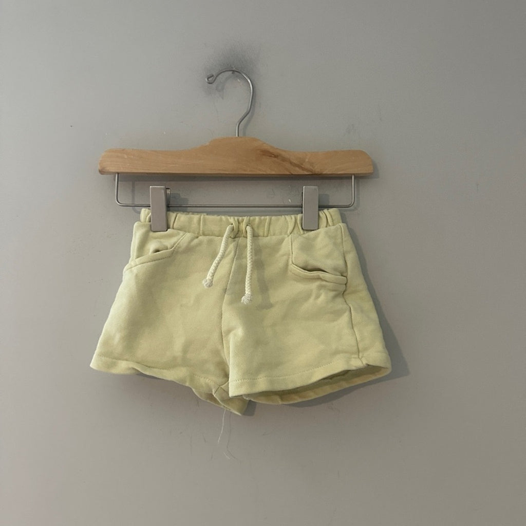zara girls' yellow shorts 12-18M