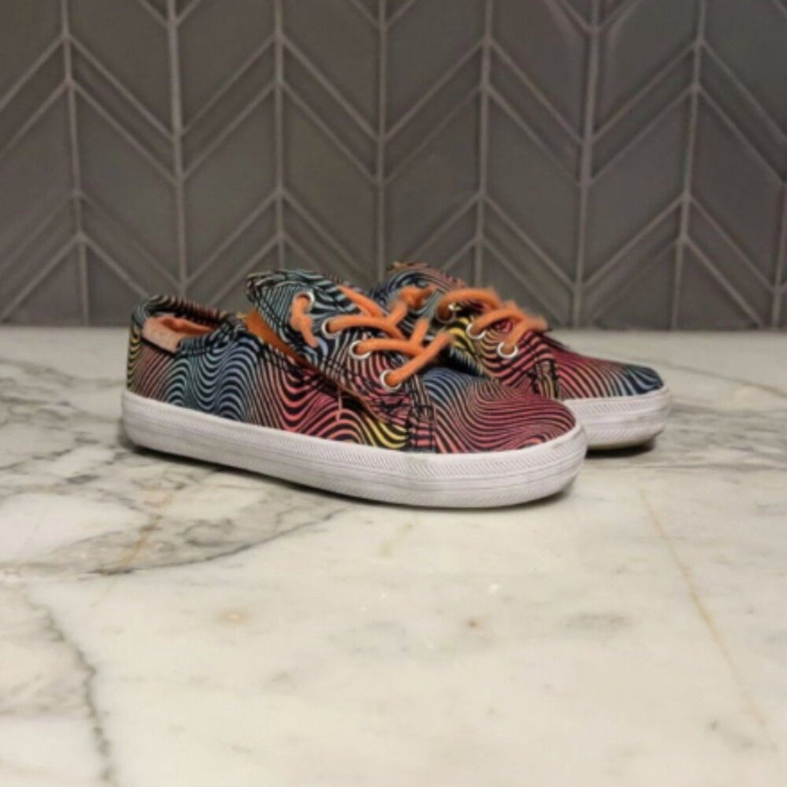 keds girls' pink shoes 7c