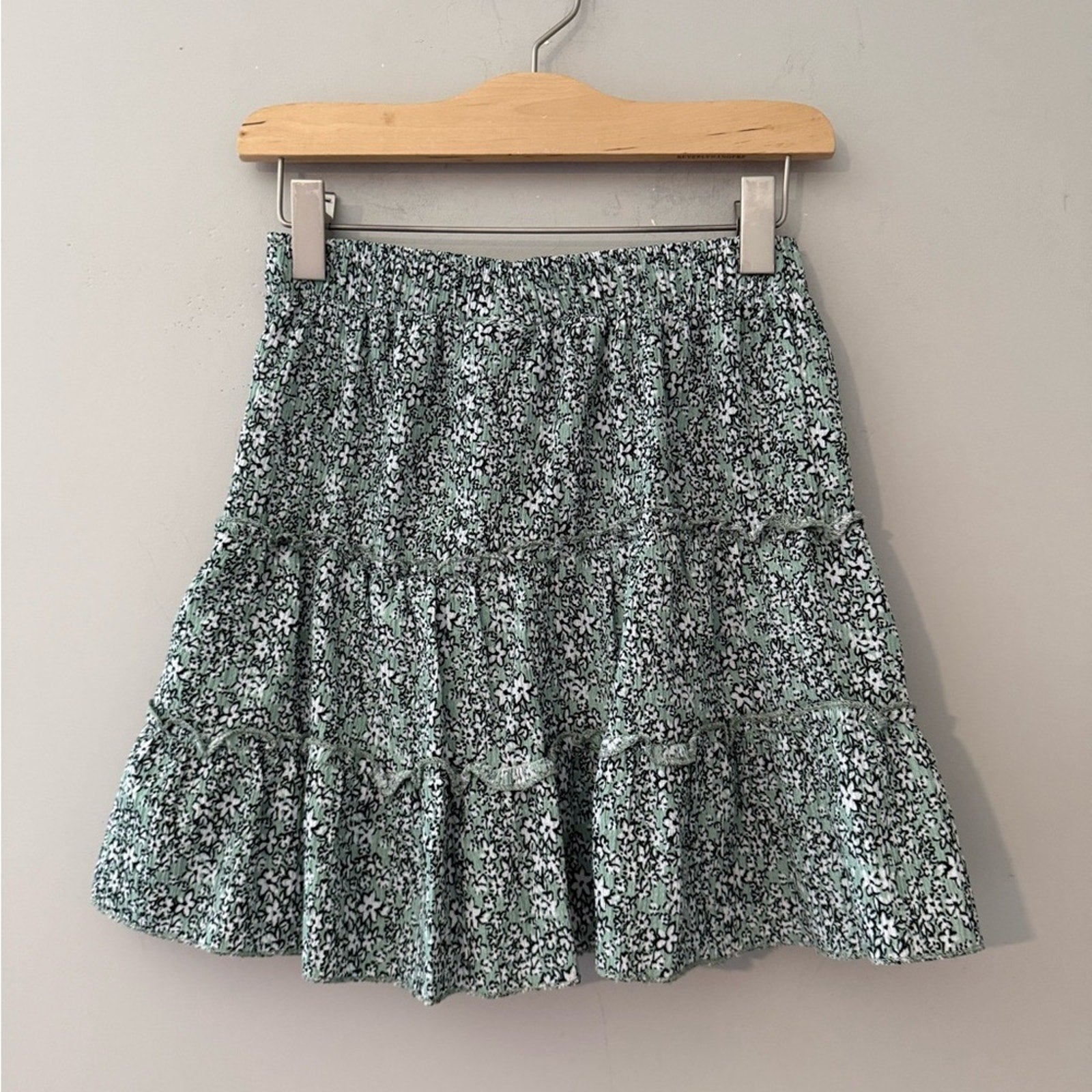 zara floral skirt tiered green‎ 11-12Y