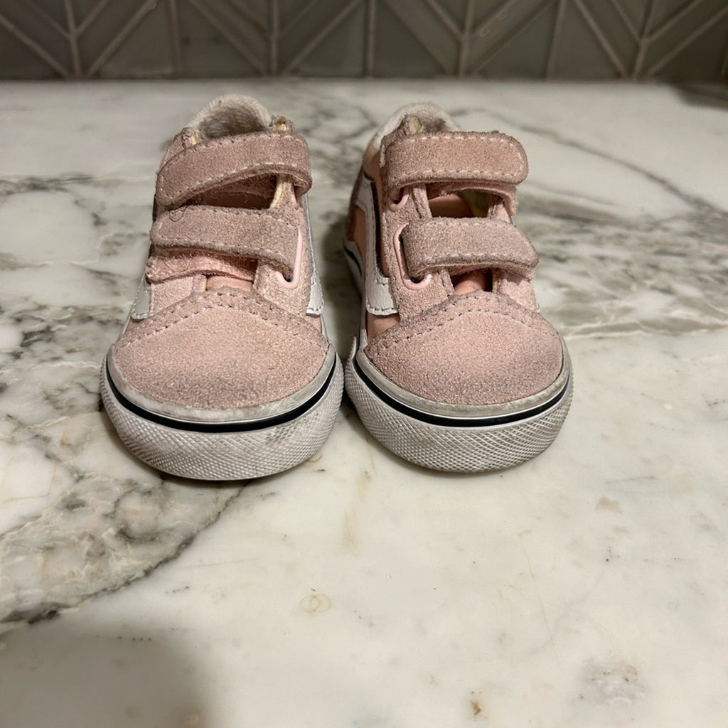 vans girls' pink sneakers 2c
