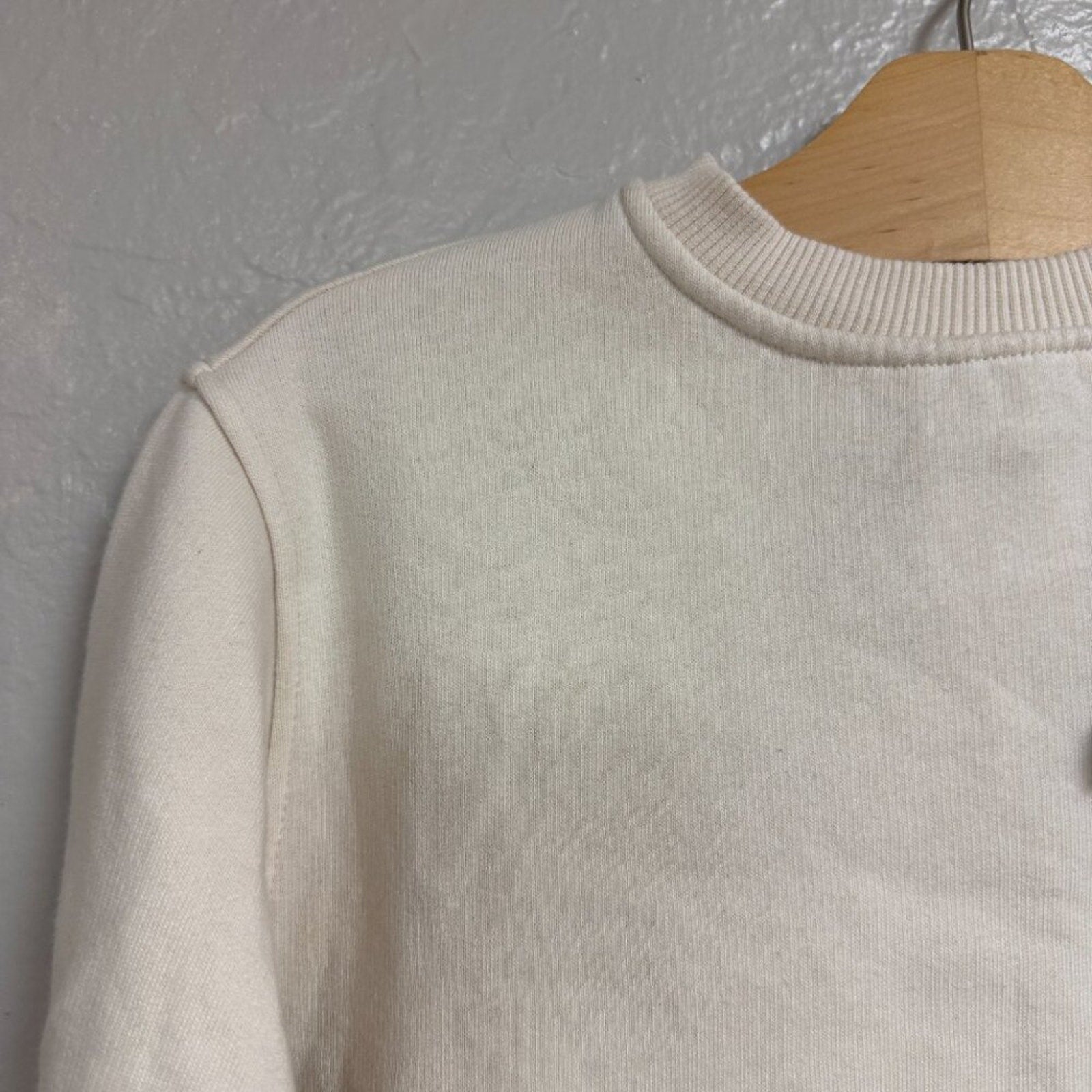 zara girls' cream sweatshirt 6-7Y